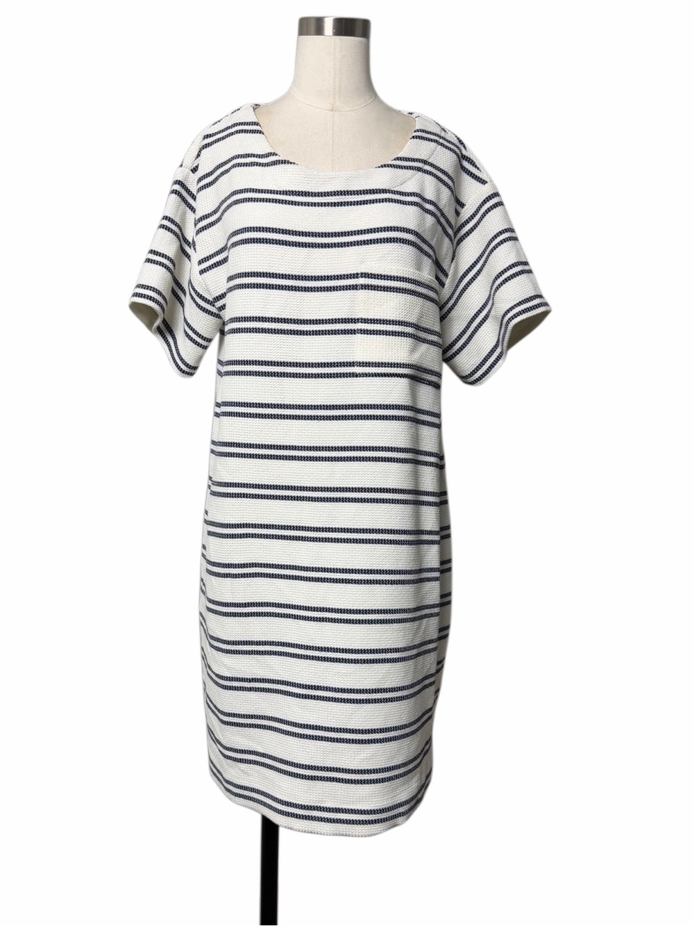 HATCH Isa T-Shirt Mini Dress - Picture 4 of 10